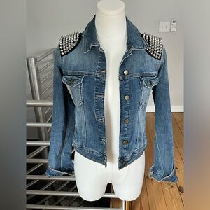 Jean jacket studded shoulders